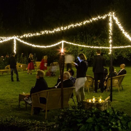 Alternative view of Location Guirlande Cascade