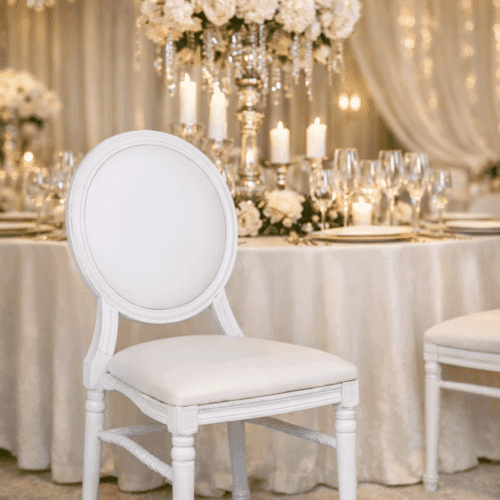 Chaise médaillon blanche