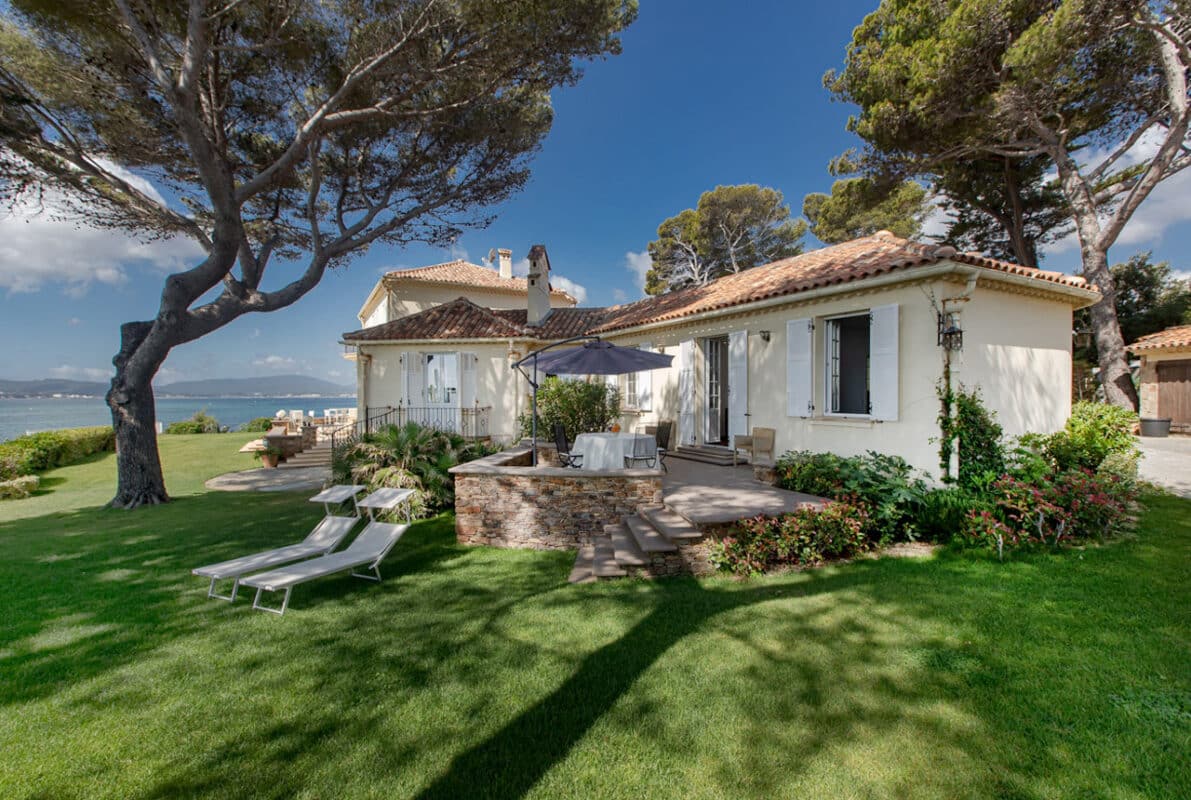 Villa Pointe Alègre – Location villa de luxe avec vue mer | N1 Événement - N1 Événement